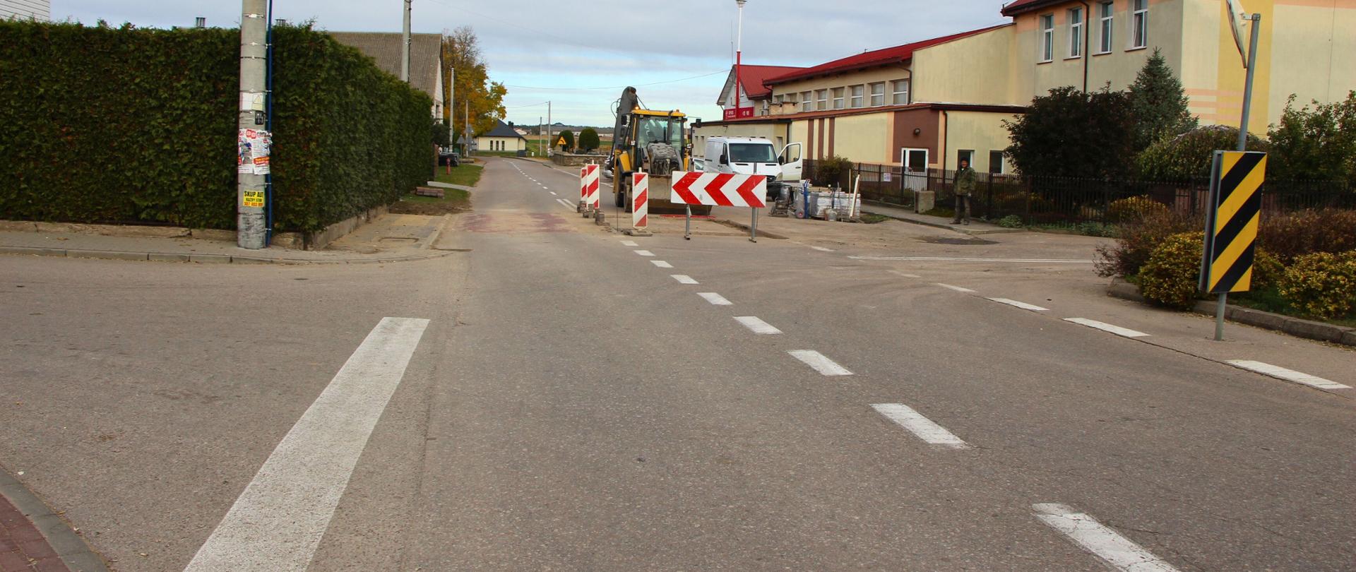 zdjęcie z prac remontowych inwestycji „Przebudowa drogi powiatowej nr 1984B”