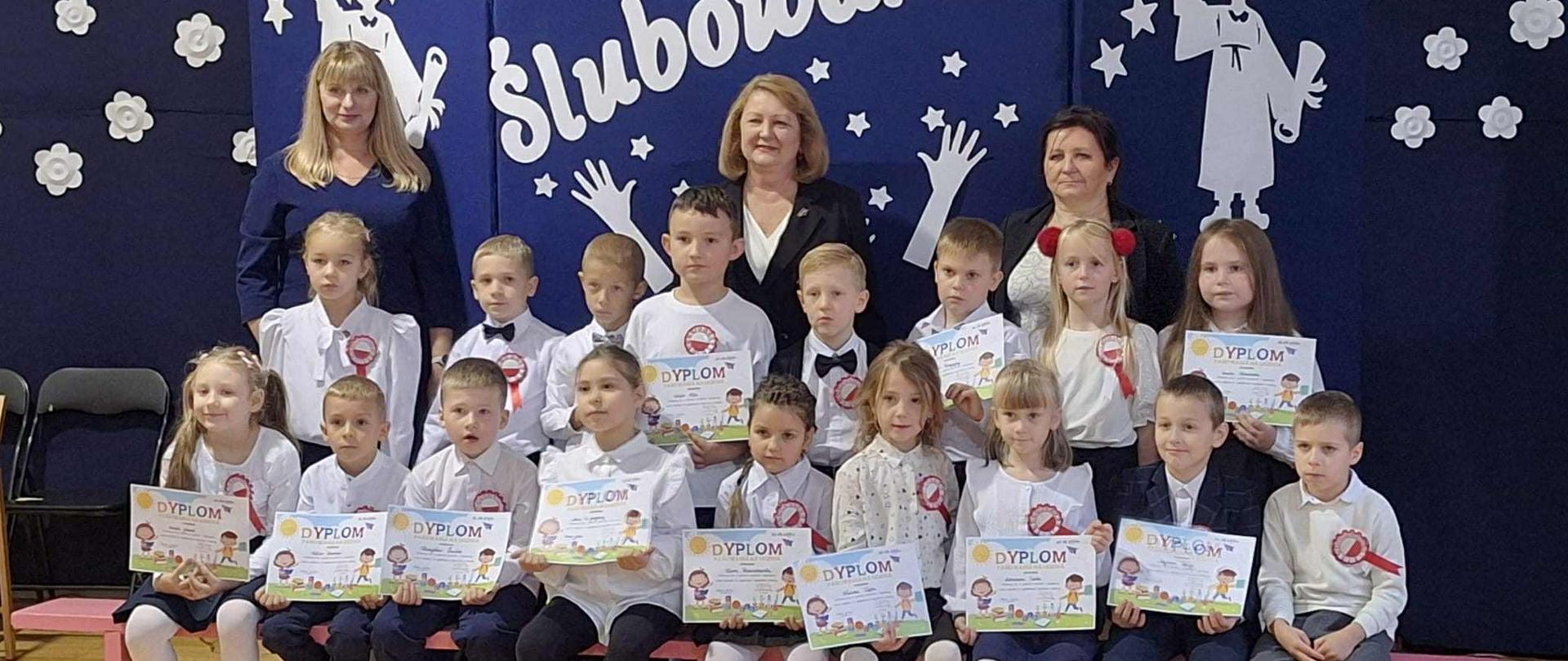 Uroczyste ślubowanie w Zespole Szkół Publicznych w Szewnie