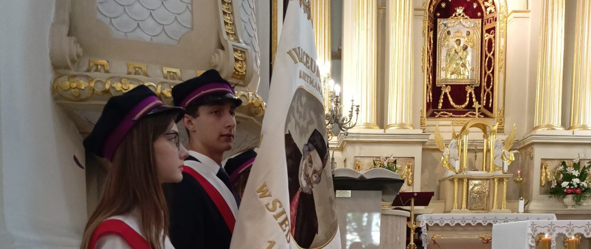 Ślubowanie uczniów klas I