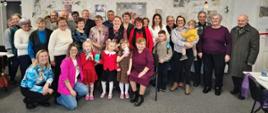 wspólne kolędowanie dzieci i seniorów