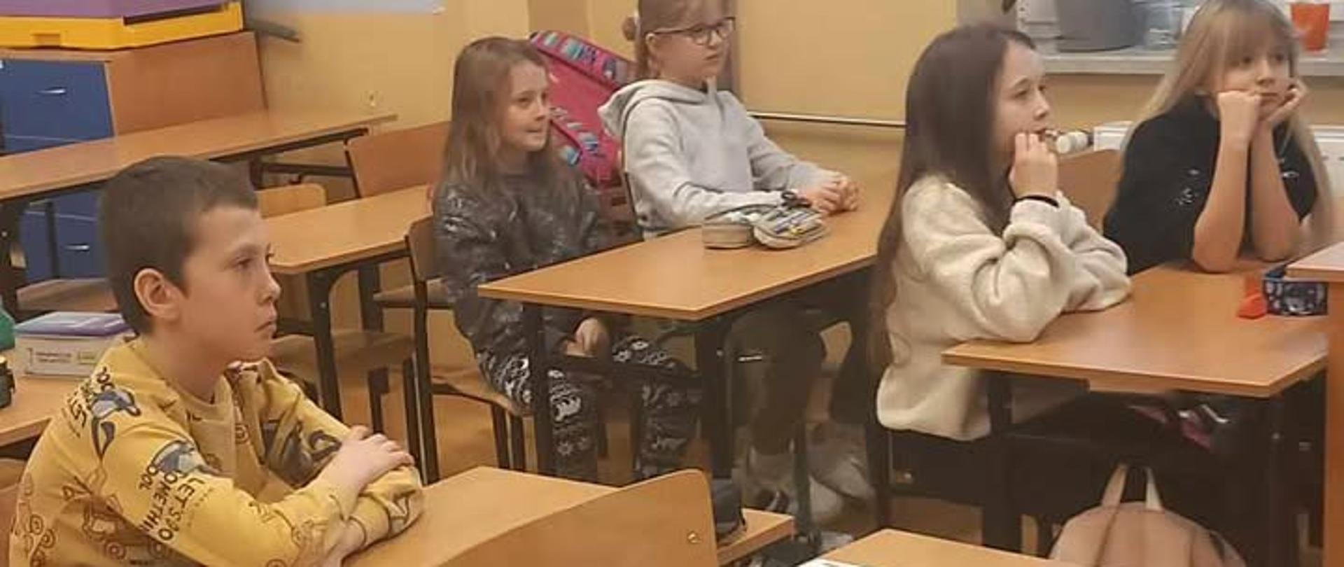  Wyruszamy na spotkanie liter i cyfr 