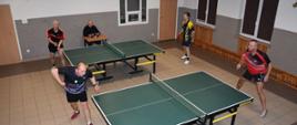 Rozgrywki Hajnówka- DSR Siemiatycze, pary zawodników przy stołach