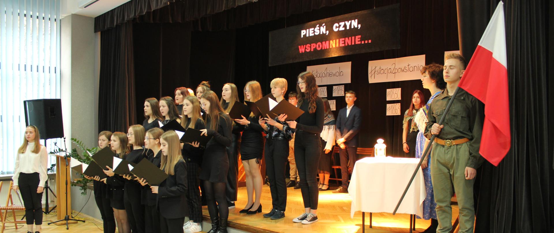 Akademia z okazji Święta Niepodległości - występ Chóru Soli Deo