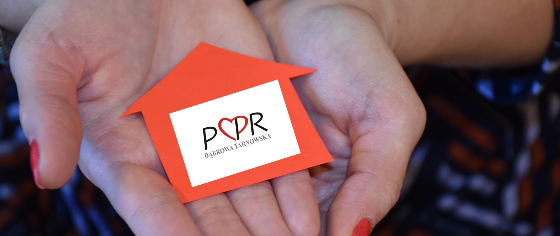 Grafika z logo PCPR