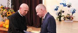 Zdjęcie uczestników i Księży 100-lecia Parafii p.w. Św. Józefa w Zalipiu