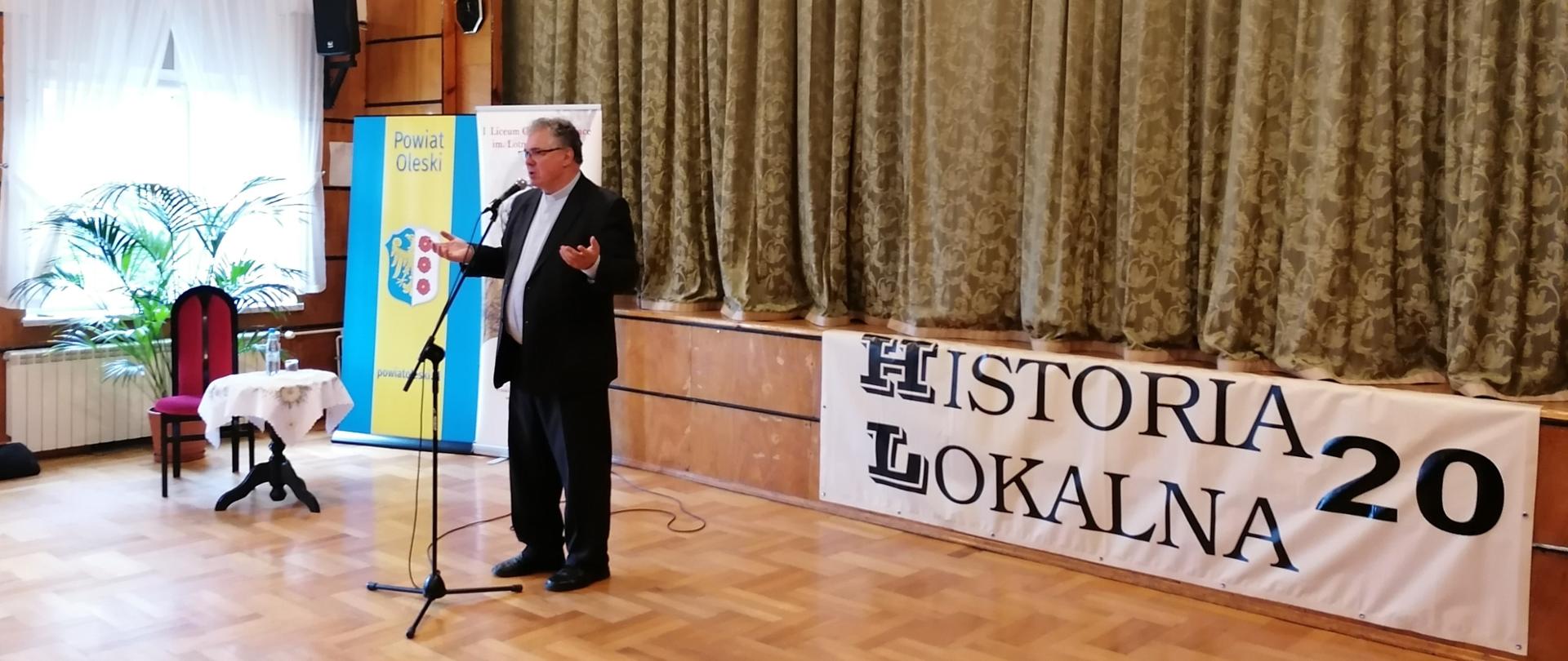 Na spotkaniu z cyklu „Historia lokalna w powiecie oleskim” ksiądz dr Waldemar Klinger wygłosił prelekcję na temat „Z szacunku dla przeszłości zadbajmy o przyszłość – Opolska Katedra na przestrzeni wieków”