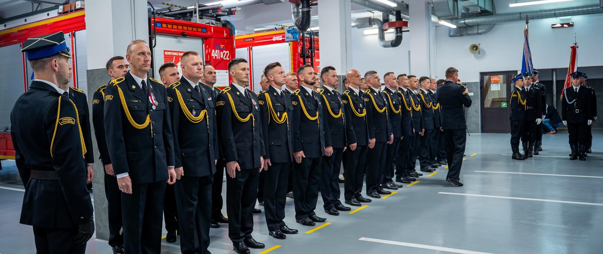 Apel z okazji Dnia Strażaka 2025 w KP PSP w Gorlicach