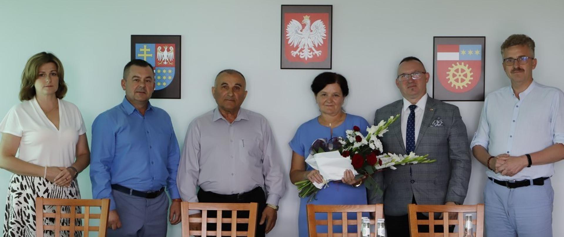 Wręczenia aktów powierzenia dyrektorom jednostek organizacyjnych powiatu podczas posiedzenia Zarządu Powiatu w dn. 28 czerwca 2022 r.