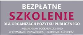 plakat w kolorach szaro różowych. Ręka w białej koszuli trzyma długopis nad kartką papieru. zaproszenie na szkolenie 