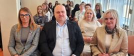 𝐊𝐨𝐧𝐟𝐞𝐫𝐞𝐧𝐜𝐣𝐚 „𝐙𝐝𝐫𝐨𝐰𝐞 𝐩𝐨𝐜𝐳𝐚̨𝐭𝐤𝐢, 𝐩𝐞ł𝐧𝐚 𝐧𝐚𝐝𝐳𝐢𝐞𝐢 𝐩𝐫𝐳𝐲𝐬𝐳ł𝐨𝐬́𝐜́”