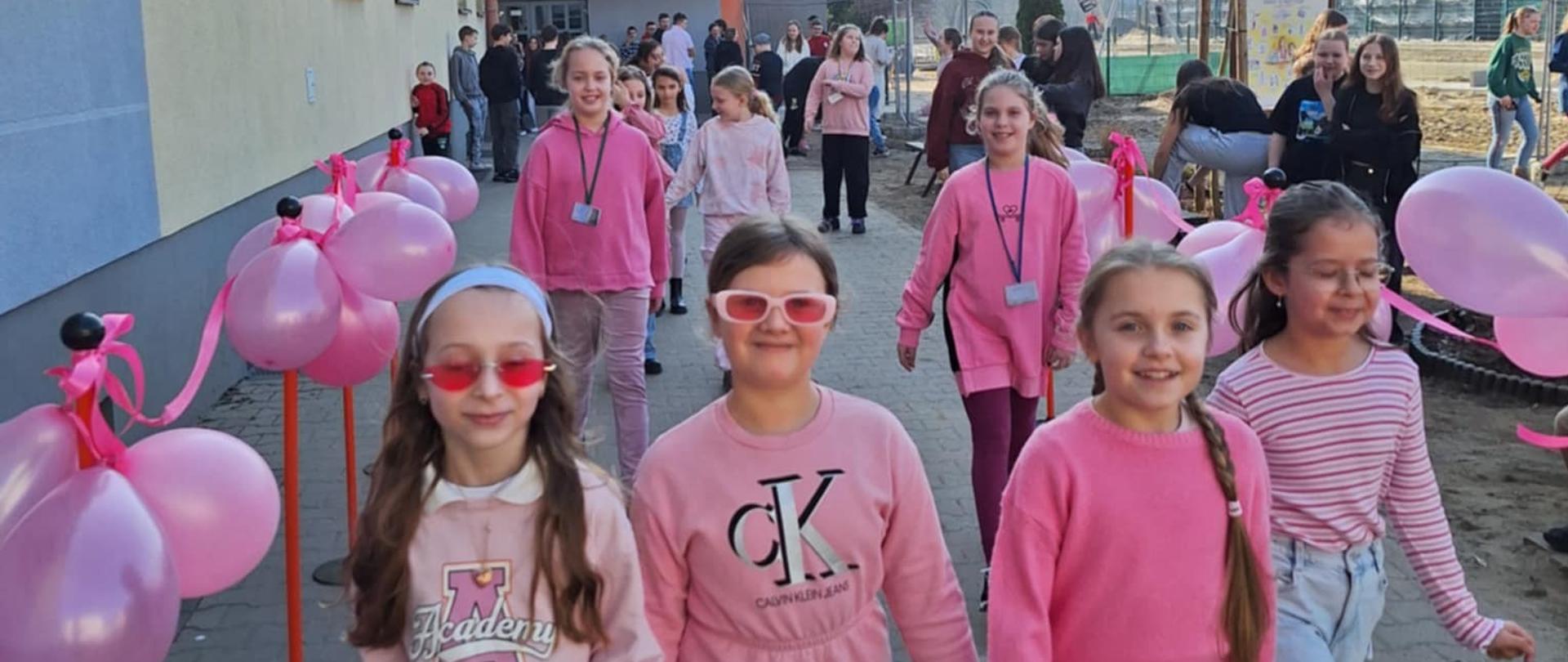 Być jak Barbie i Ken