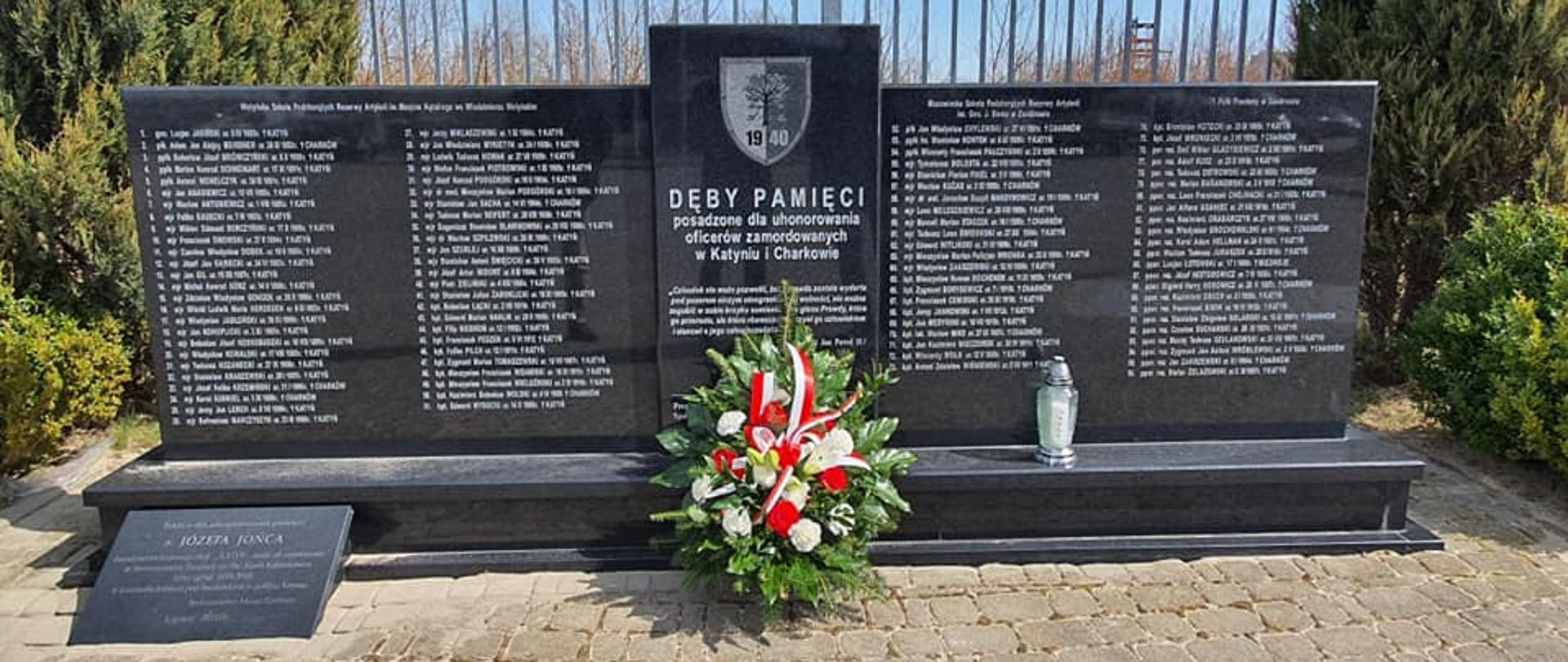 Władze samorządowe powiatu upamiętniły 82. rocznicę zbrodni w Katyniu
