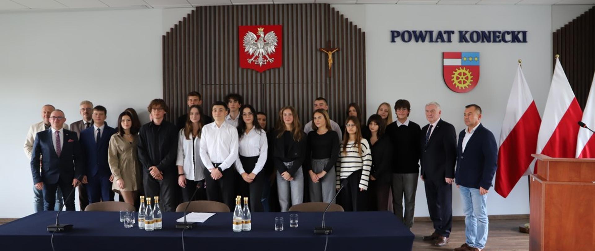 Młodzieżowa Rada Powiatu w Końskich została wybrana