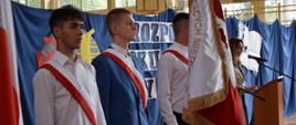 Pierwszy dzwonek w powiatowych szkołach średnich