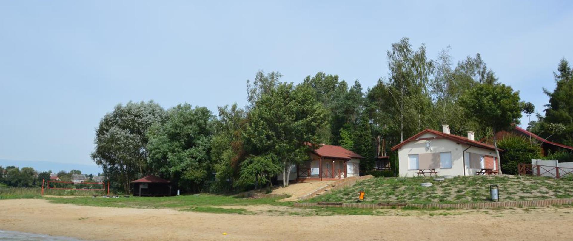 Stworzenie bazy rekreacyjnej nad jeziorem Łopienno w miejscowości Laskowo