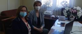 Dyrektor PCPR w Końskich Urszula Przygodzka z Kierownikiem Ośrodka Interwencji Kryzysowej Anną Kołbą– Piekarską