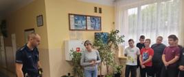 Bezpieczna droga do szkoły i ze szkoły – spotkanie z policjantem