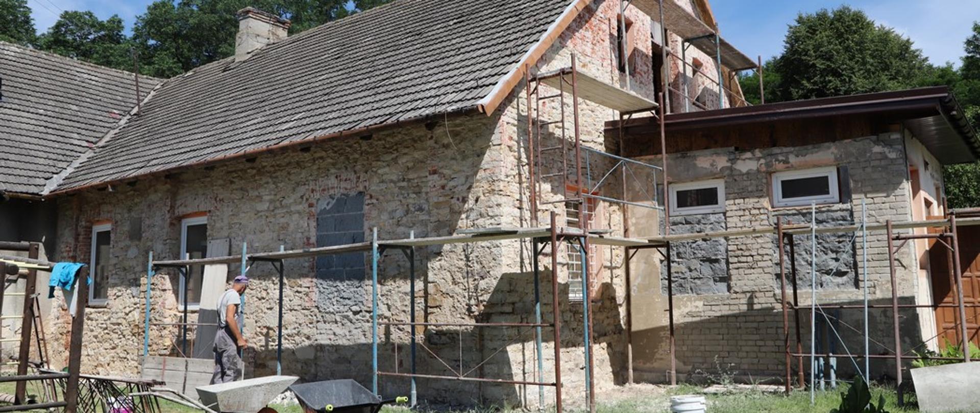 Odnowiony budynek internatu w Specjalnym Ośrodku Szkolno – Wychowawczym w Baryczy