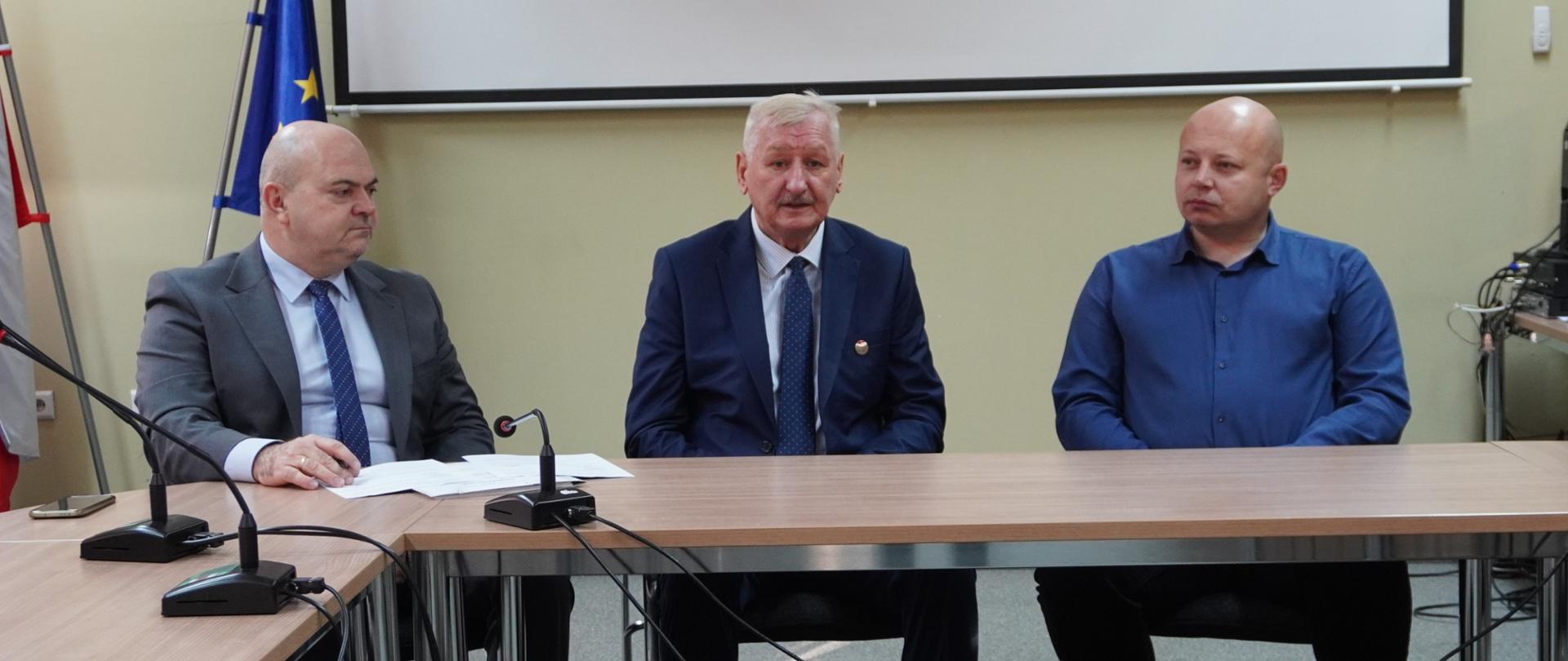 Powiat Jasielski wspiera rozwój lokalnych firm: Alfaram z refundacją na doposażenie stanowisk pracy
