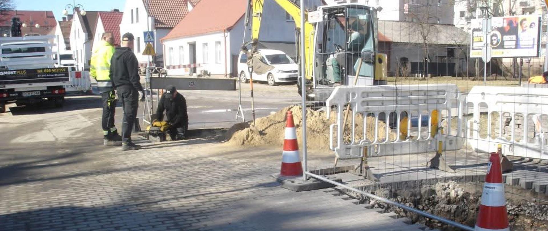 Przebudowa sieci wodociągowej wraz z przyłączami w ul. Wojska Polskiego