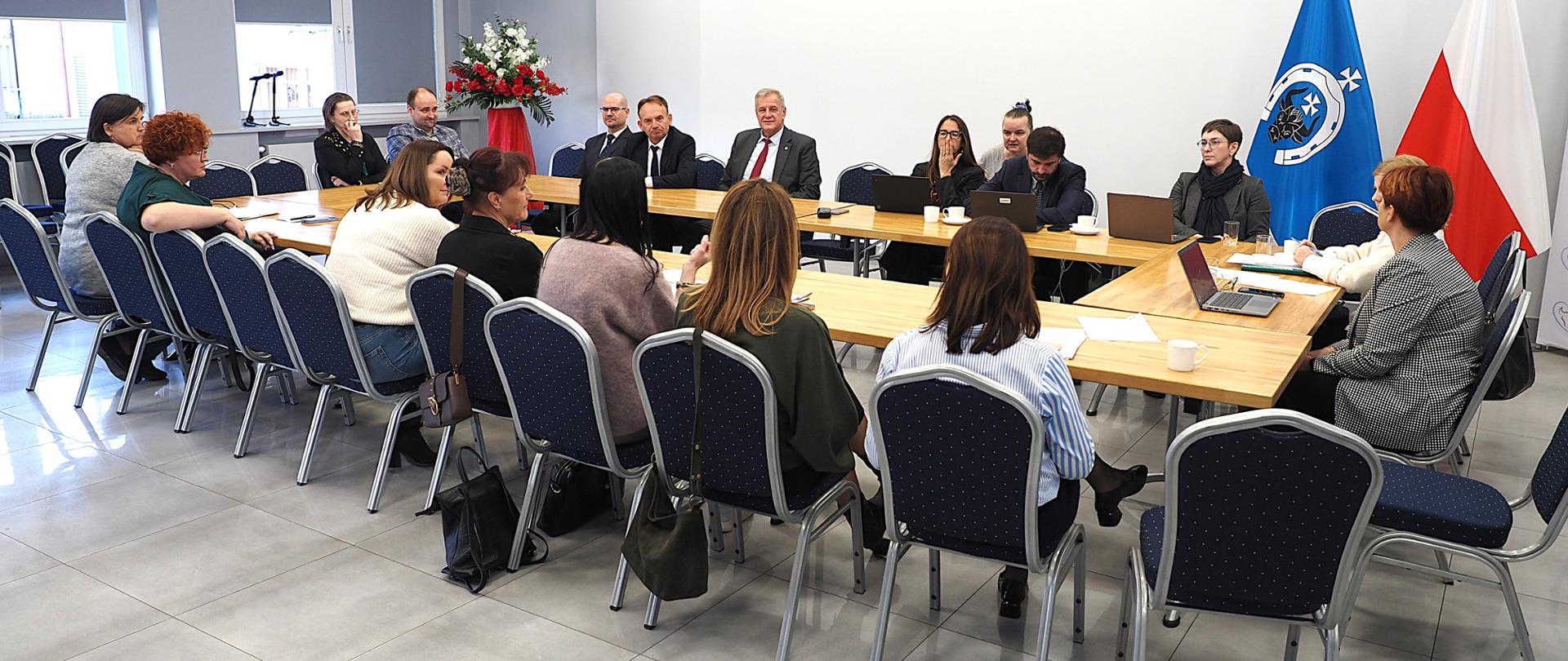 Spotkanie z przedstawicielami Banku Światowego poświęcone opiece długoterminowej z komponentem dostępności transportowej