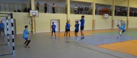 Zawodnicy w trakcie gry