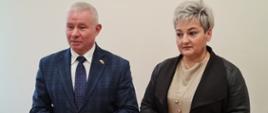 Od lewej: starosta Andrzej Rolla oraz Maria Słota