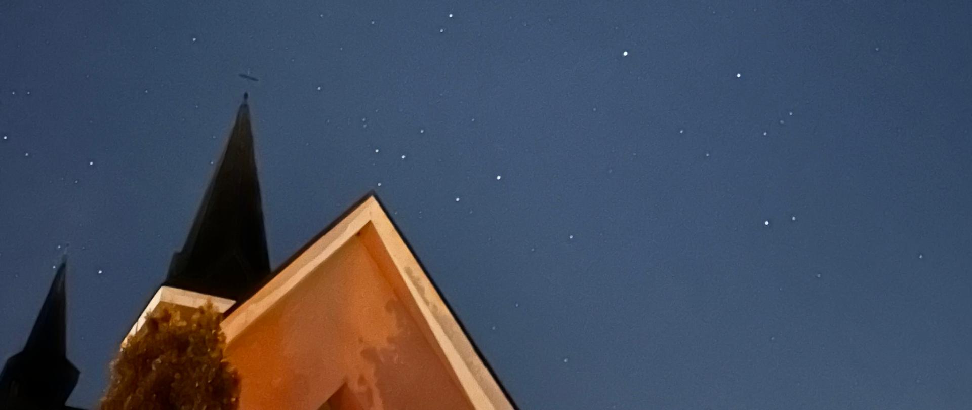 Niecodzienna lekcja astronomii w ZSP w Rokicinach Podhalańskich - niebo nad Rokicinami