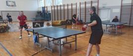 Zawodnicy klubów Popławy i Sokołów Podlaski w trakcie akcji meczowej