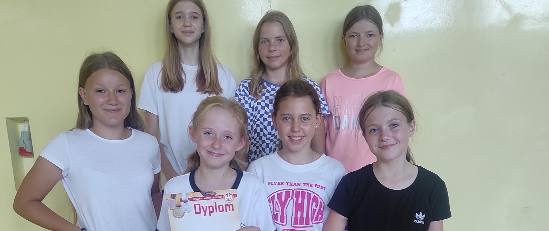 Sztafeta w Biegach Przełajowych nad Zalewem w Siedlcach