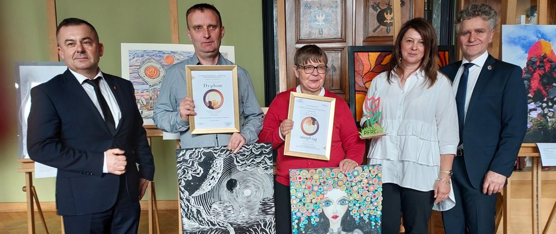 Uczestnicy PŚDS w Stąporkowie po raz kolejny laureatami konkursu „Sztuka osób niepełnosprawnych”