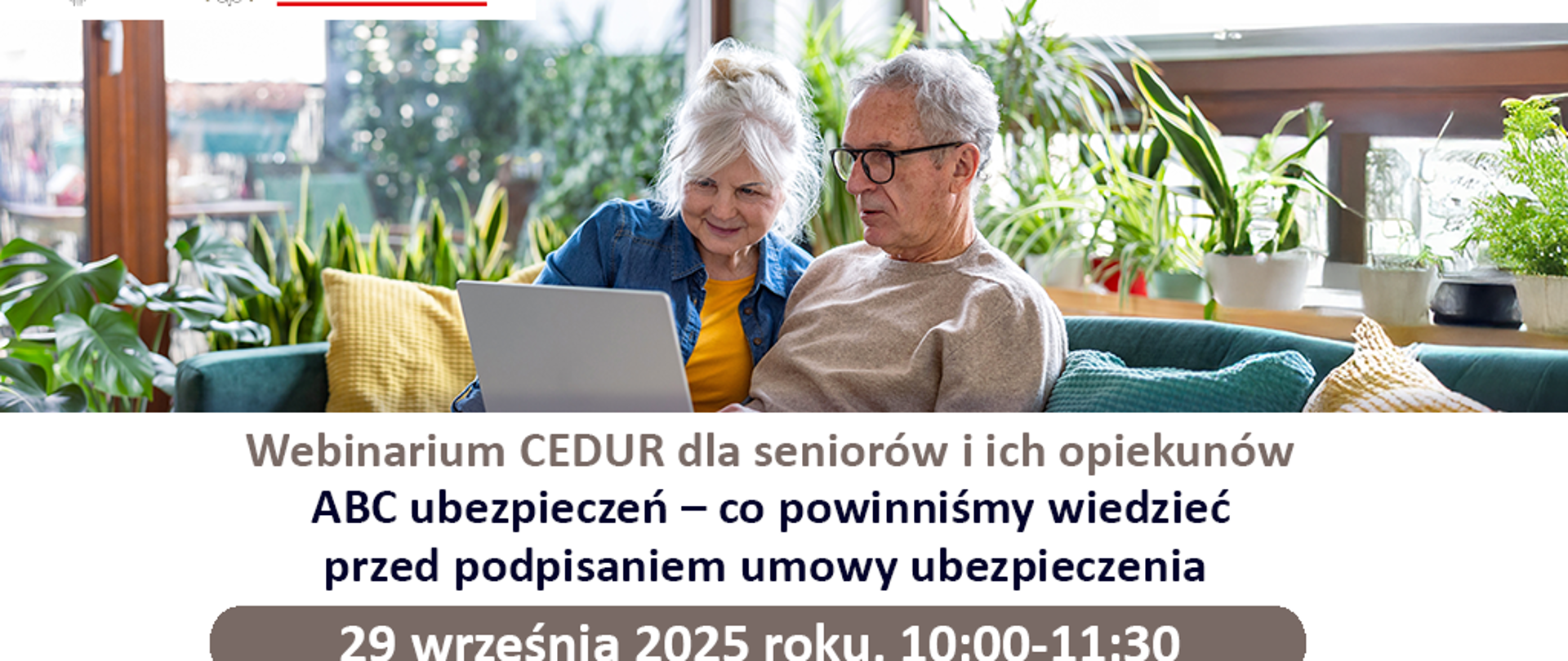 Na zdjęciu dwóch seniorów trzyma laptopa, u dołu informacja o wydarzeniu i terminie wraz z logo organizatorów