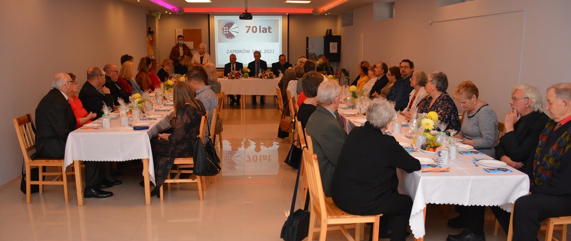 uczestnicy uroczystego jubileuszu 70-lecia PZN