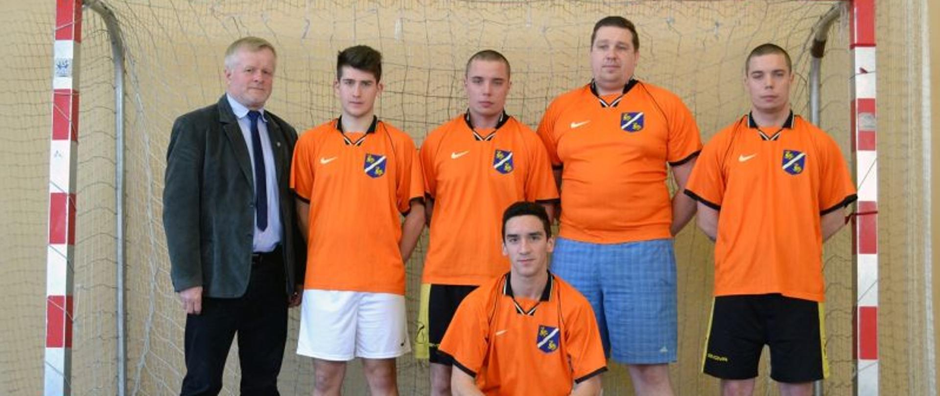 III Amatorski Turniej Zakładów Pracy w Halowej Piłce Nożnej