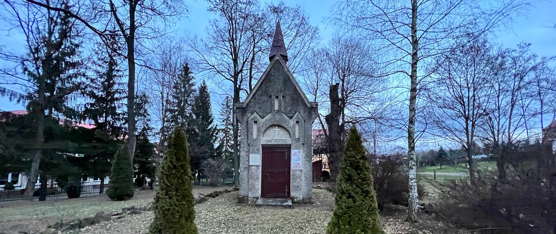 Kapliczka św. Teresy o dzieciątka Jezus
