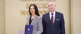Starosta zambrowski Edyta Marchelska-Groszfeld z Rektorem Akademii Sztuki Wojennej Mieczysławem Gocuł.