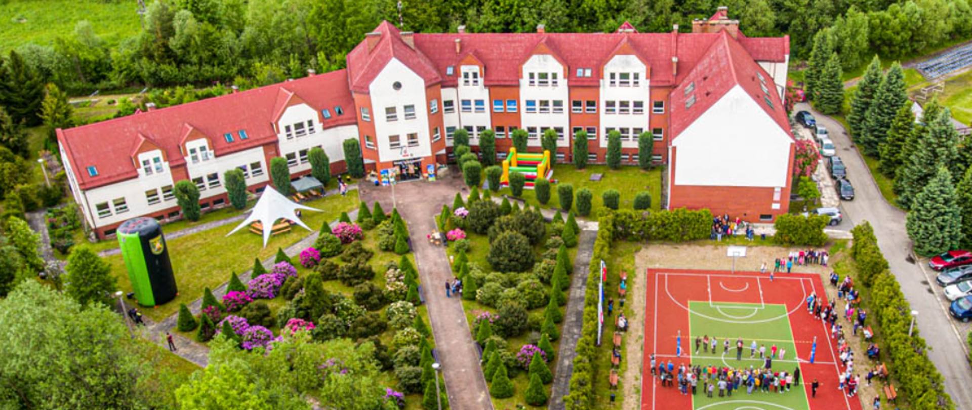 Szkoła Podstawowa w Jaszczurowej