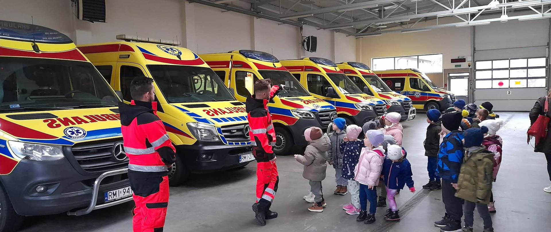 Wizyta przedszkolaków w Podkarpackiej Stacji Pogotowia Ratunkowego w Mielcu