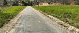 Wyremontowane pobocza przy drodze gminnej Lubenia-Cyb