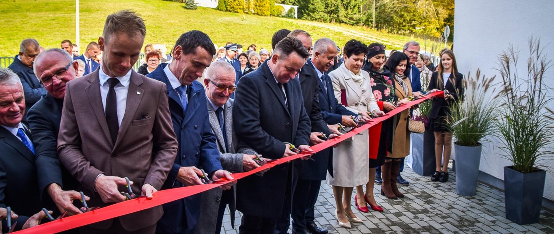 Uroczyste przecięcie wstęgi