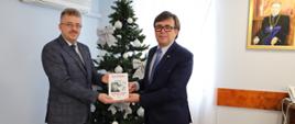 Starosta konecki Grzegorz Piec ze starostą włoszczowskim Dariuszem Czechowskim