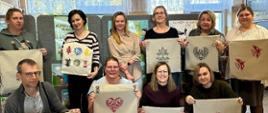 Efekty warsztatów - wspólne malowanie toreb