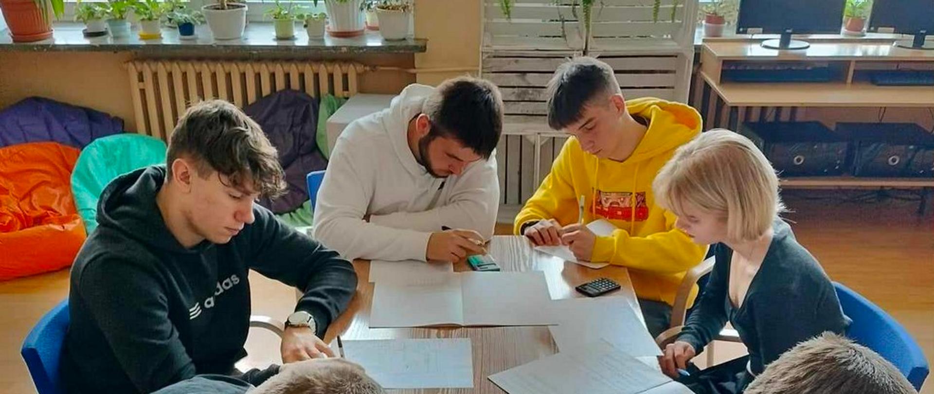 Ogromny sukces uczniów mechanika w Matematycznej Lidze Mistrzów