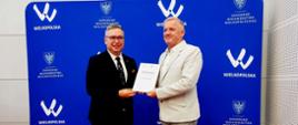 Członek Zarządu Województwa Wielkopolskiego wręcza certyfikat Zastępcy Burmistrza Miasta i Gminy Budzyń