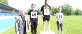 Na podium trzy najlepsze zawodniczki w biegu na 60 m 