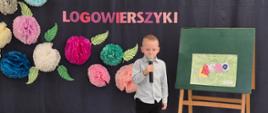 Przedszkolaki w trakcie prezentowania wierszyków