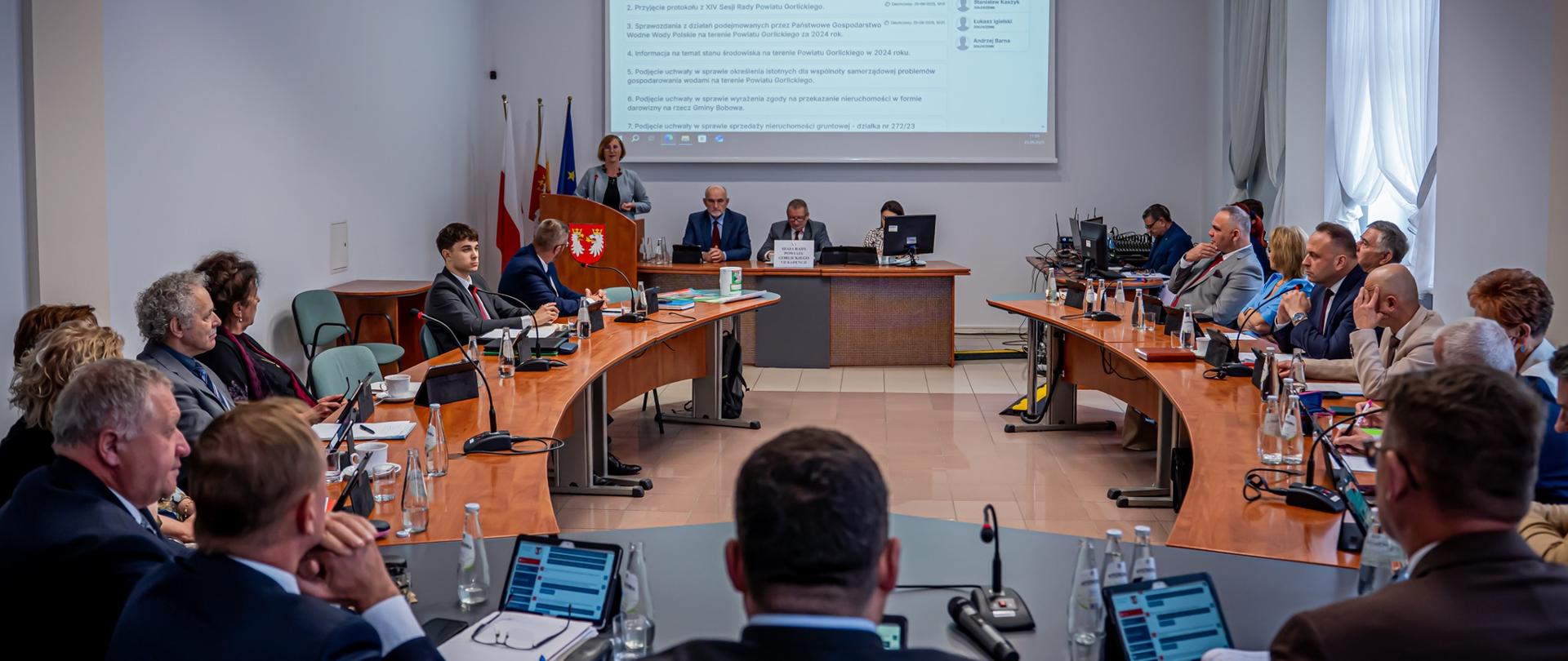 Sesja rady Powiatu Gorlickiego zdjęcie ogólne