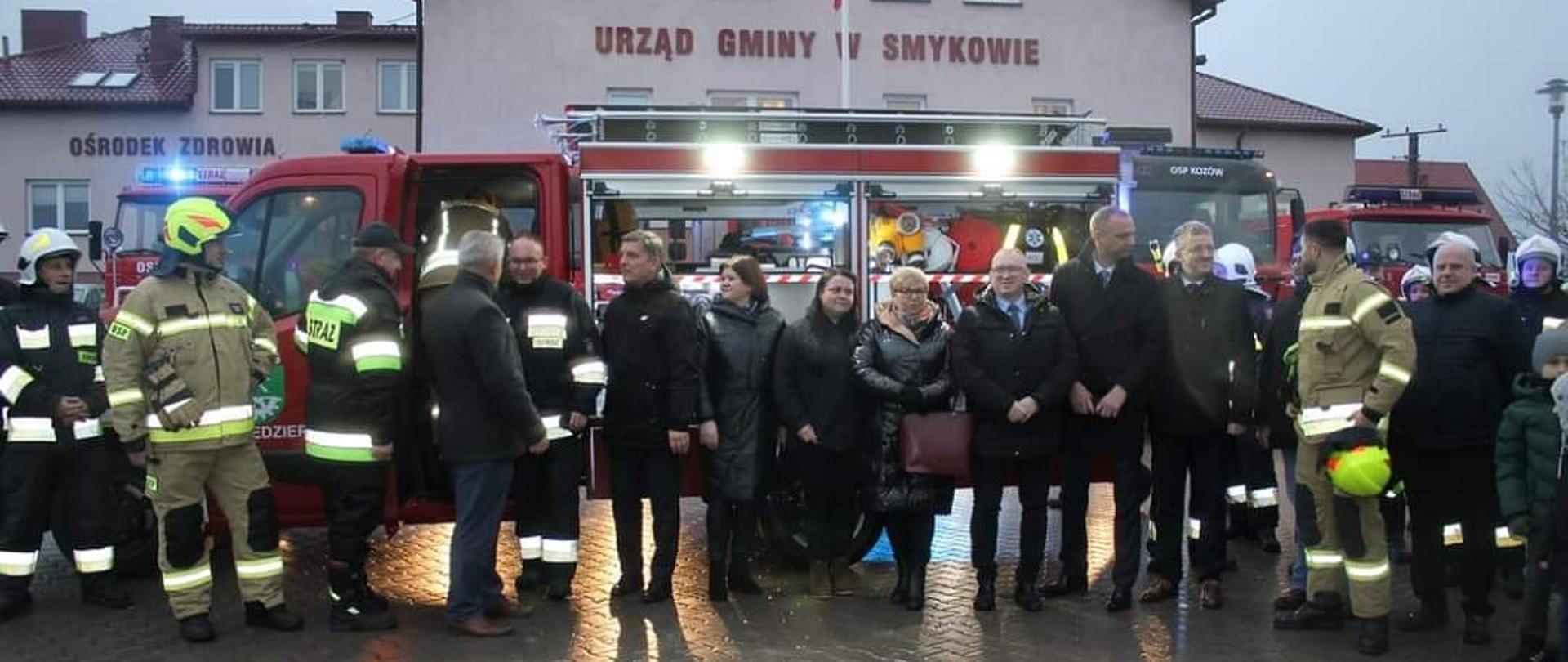Przekazanie pojazdu OSP w Miedzierzy
