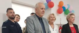 Z życzeniami i prezentami