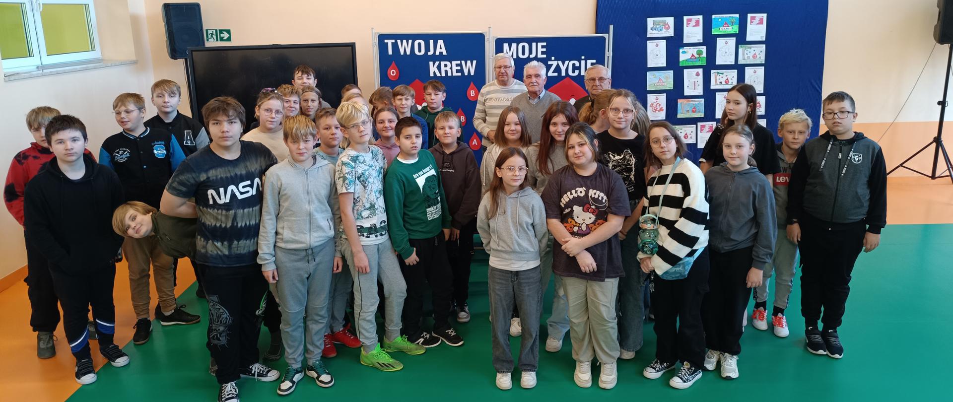 Wizyta Honorowych Dawców Krwi w Publicznej Szkole Podstawowej w Bodzechowie